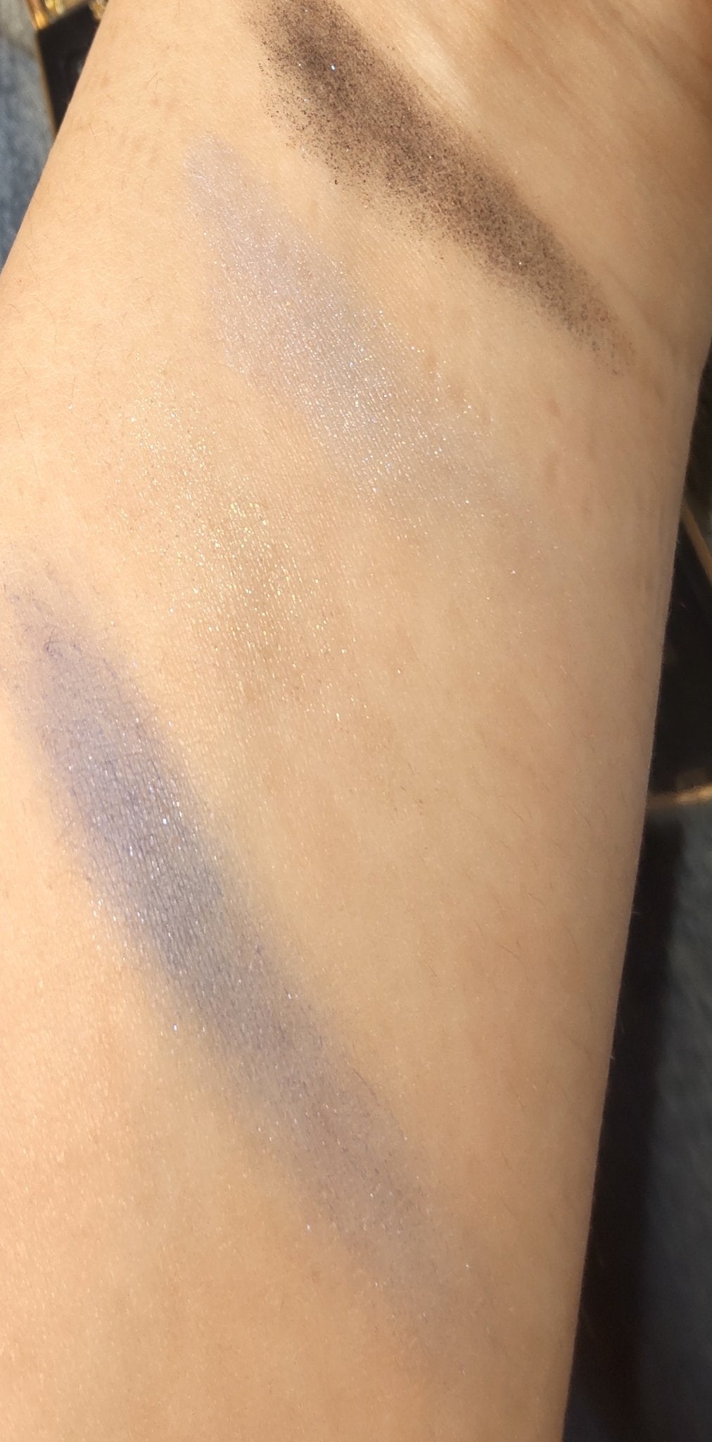 美容に目覚めた琴羽 フォロバします💝 on LIPS 「写真写りが悪くてごめんなさい📸🥲💦本当はもっと鮮やかで可愛い色..」(3枚目)