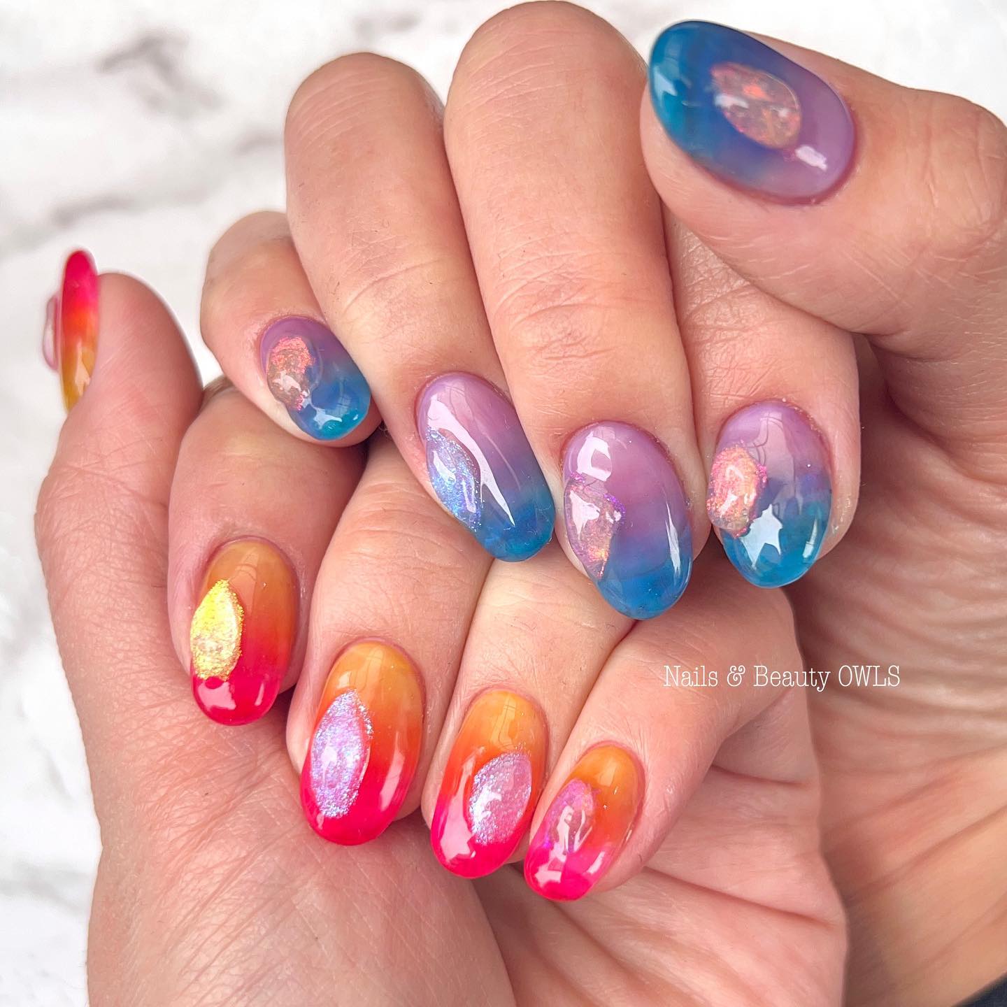 #カラフルネイル,#個性的ネイル,#個性派ネイル,#シンプルネイル,#セルフネイル,#バイカラーネイル,#フレンチネイル,#グラデーションネイル,#凸凹ネイルのネイルデザイン