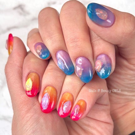 #カラフルネイル,#個性的ネイル,#個性派ネイル,#シンプルネイル,#セルフネイル,#バイカラーネイル,#フレンチネイル,#グラデーションネイル,#凸凹ネイルのネイルデザイン