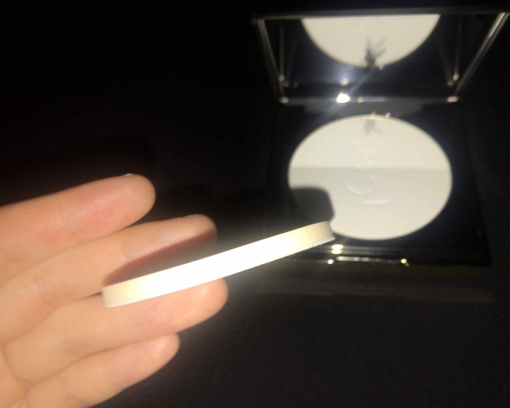 アンクル ド ポー オール アワーズ セッティングパウダー/YVES SAINT LAURENT BEAUTE/プレストパウダーを使ったクチコミ(4枚目)