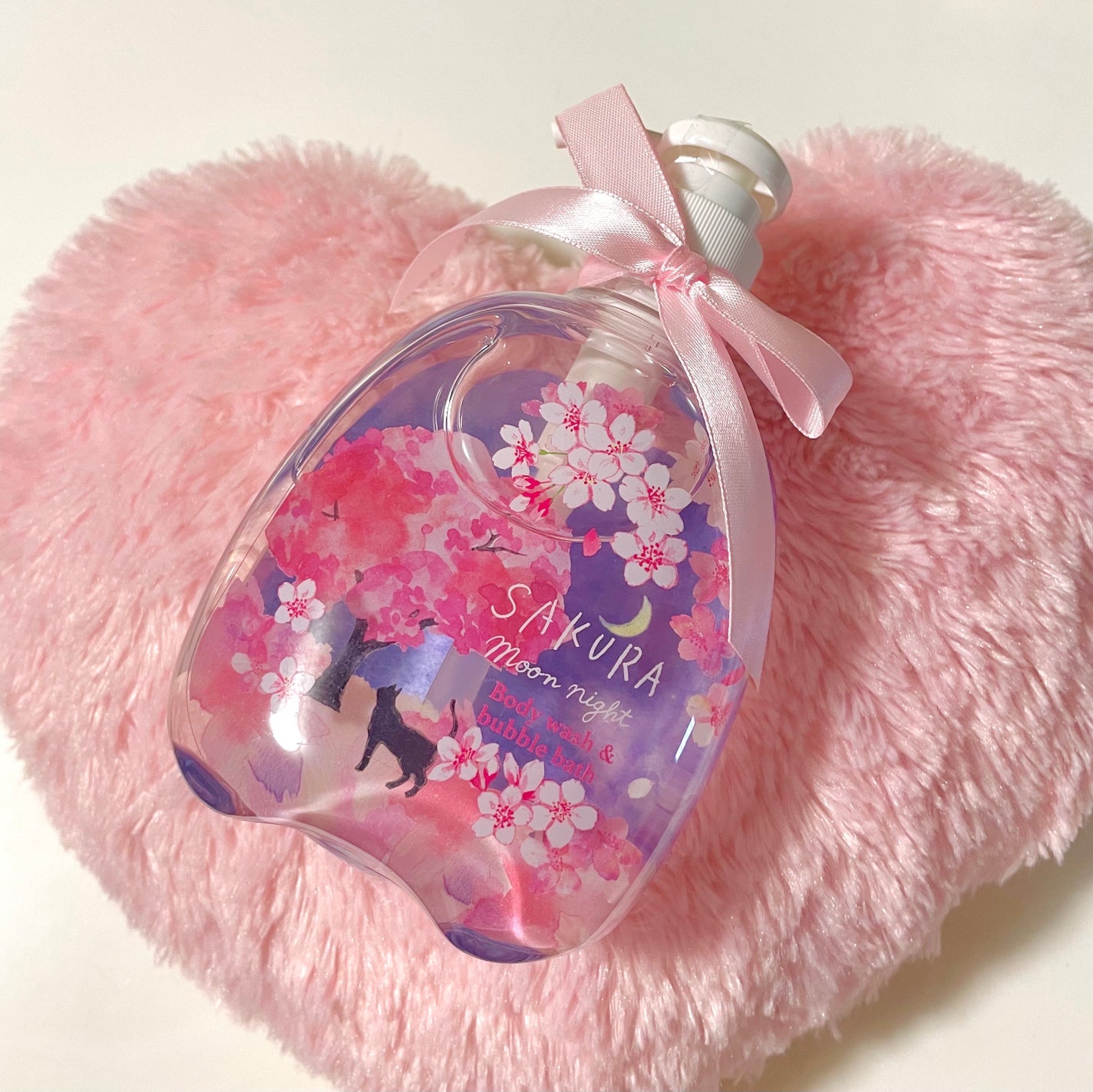 かーびい on LIPS 「さくら月夜スノードームボディウォッシュ&バブルバス〈さくら&チ..」(1枚目)