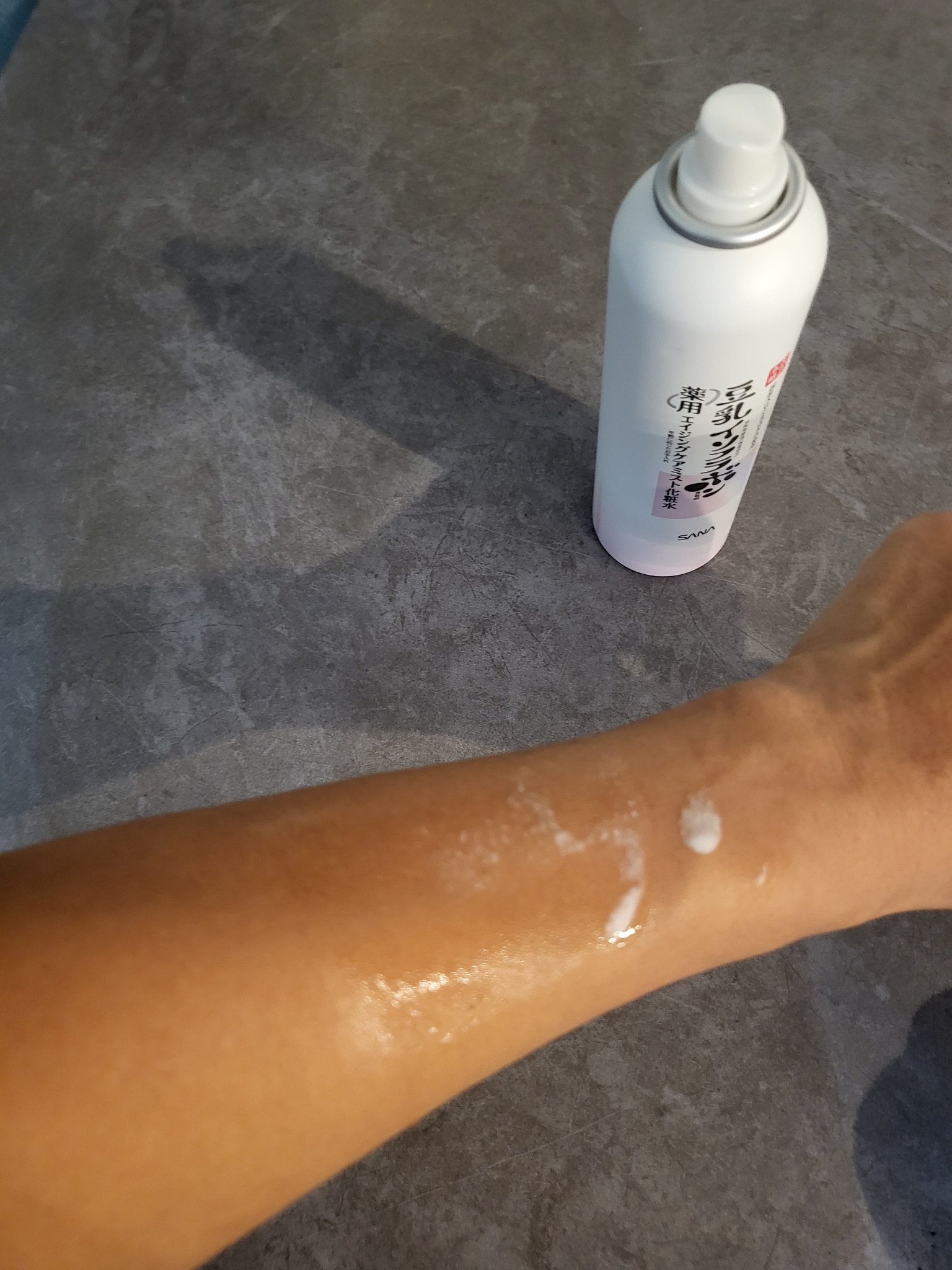 なめらか本舗 薬用リンクルミスト化粧水 ホワイト/なめらか本舗/ミスト状化粧水を使ったクチコミ（2枚目）