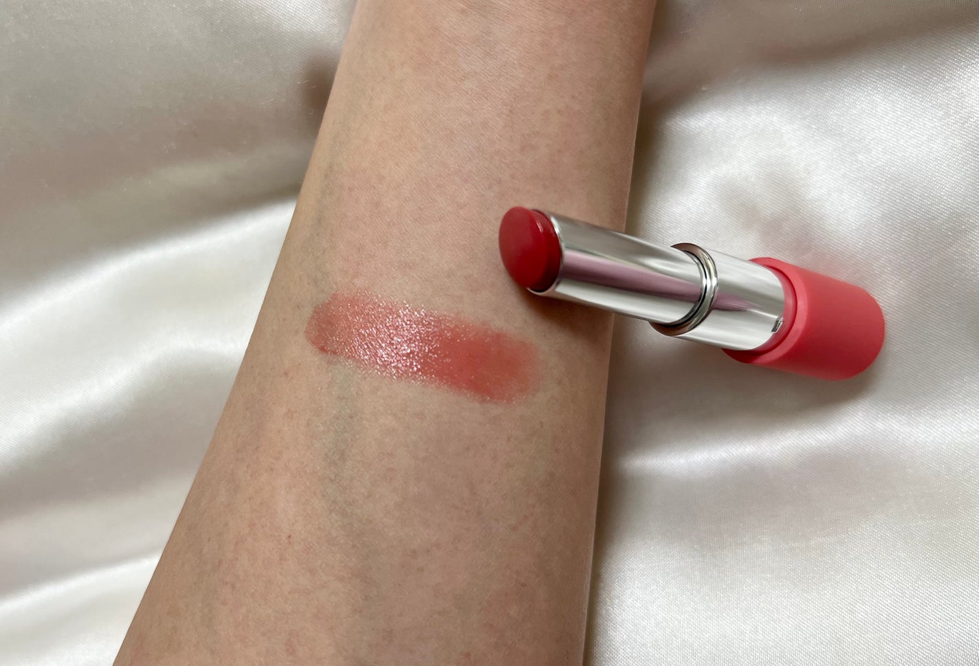 ノーウェアリップスティック バーミンググロー/espoir/口紅を使ったクチコミ(3枚目)