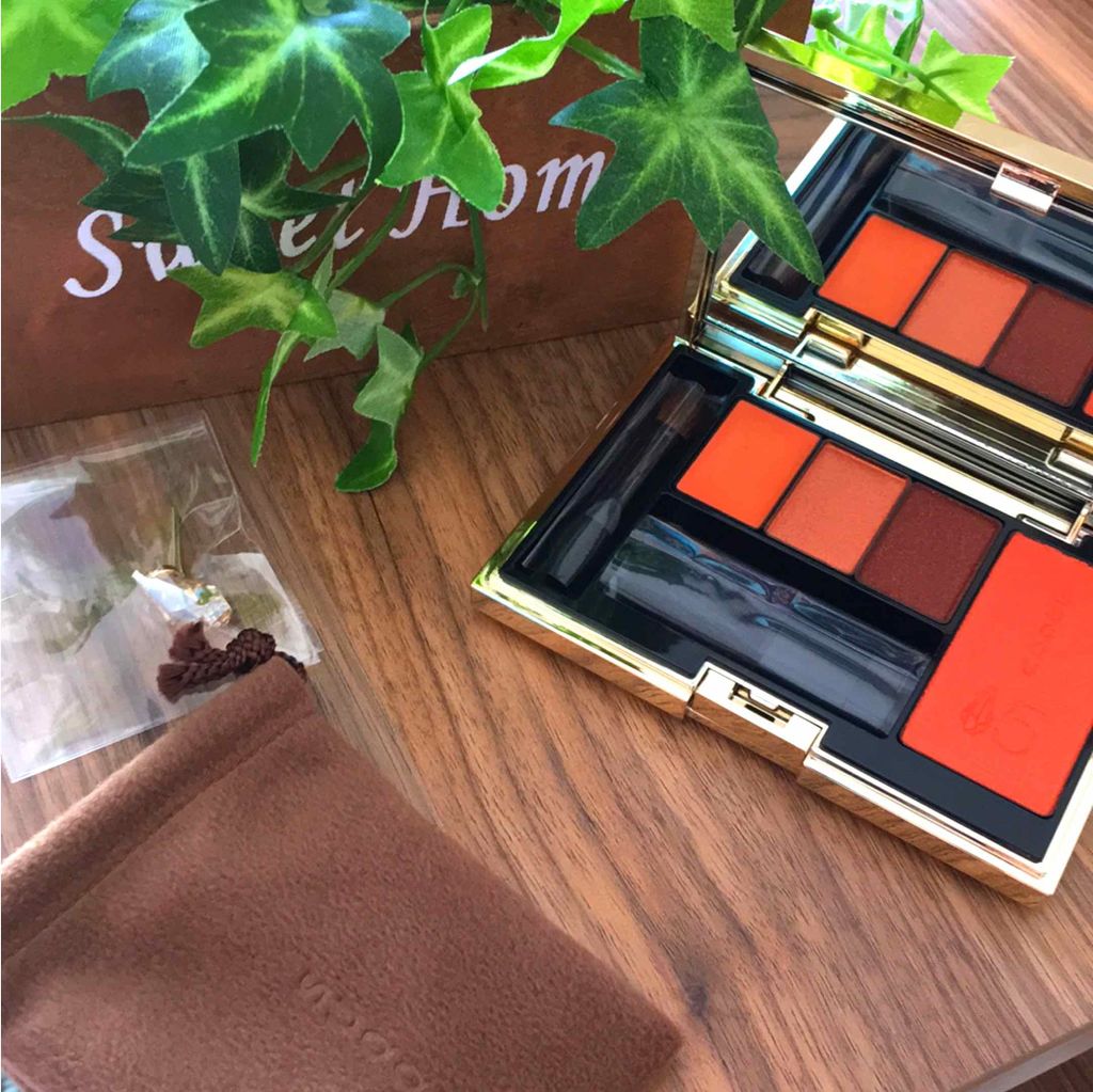 2018 15th アニバーサリー カラー コンパクト 101 灼熱朱-SHAKUNETSUSYU/SUQQU/アイシャドウパレットを使ったクチコミ（2枚目）