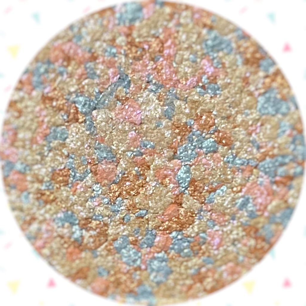 グリッタースプリンクルアイズ/MIRAGEM/グリッターを使ったクチコミ（3枚目）