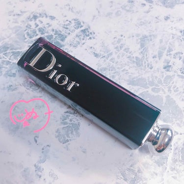 

やっぱりやっぱりデパコスリップが好きなんじゃ！！！！！


ということでお気に入りのデパコスリップです

初Diorがこのリップでした
お色はターンミーディオール

買わず嫌いしていたDior
高校