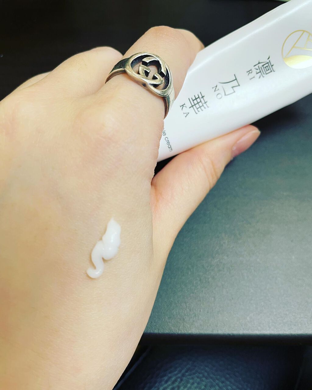 HARU on LIPS 「愛用中の凛乃華❤️アイクリームだけど、全顔にスキンケア最後に塗..」(3枚目)