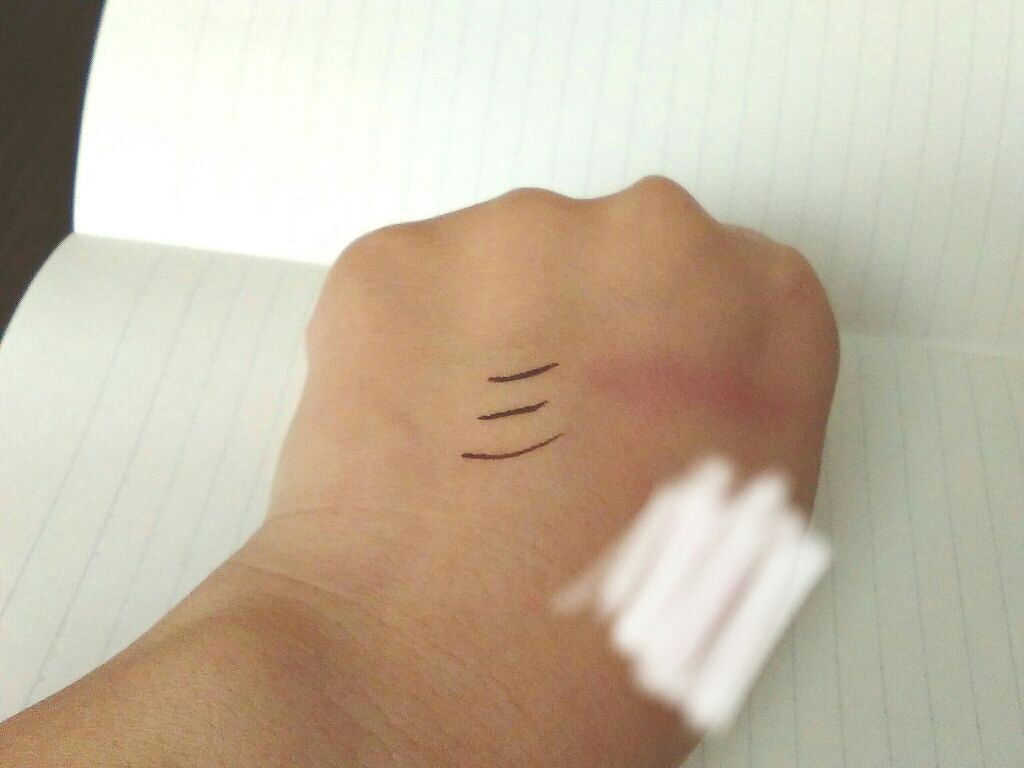 モテライナー リキッド/UZU BY FLOWFUSHI/リキッドアイライナーを使ったクチコミ(4枚目)