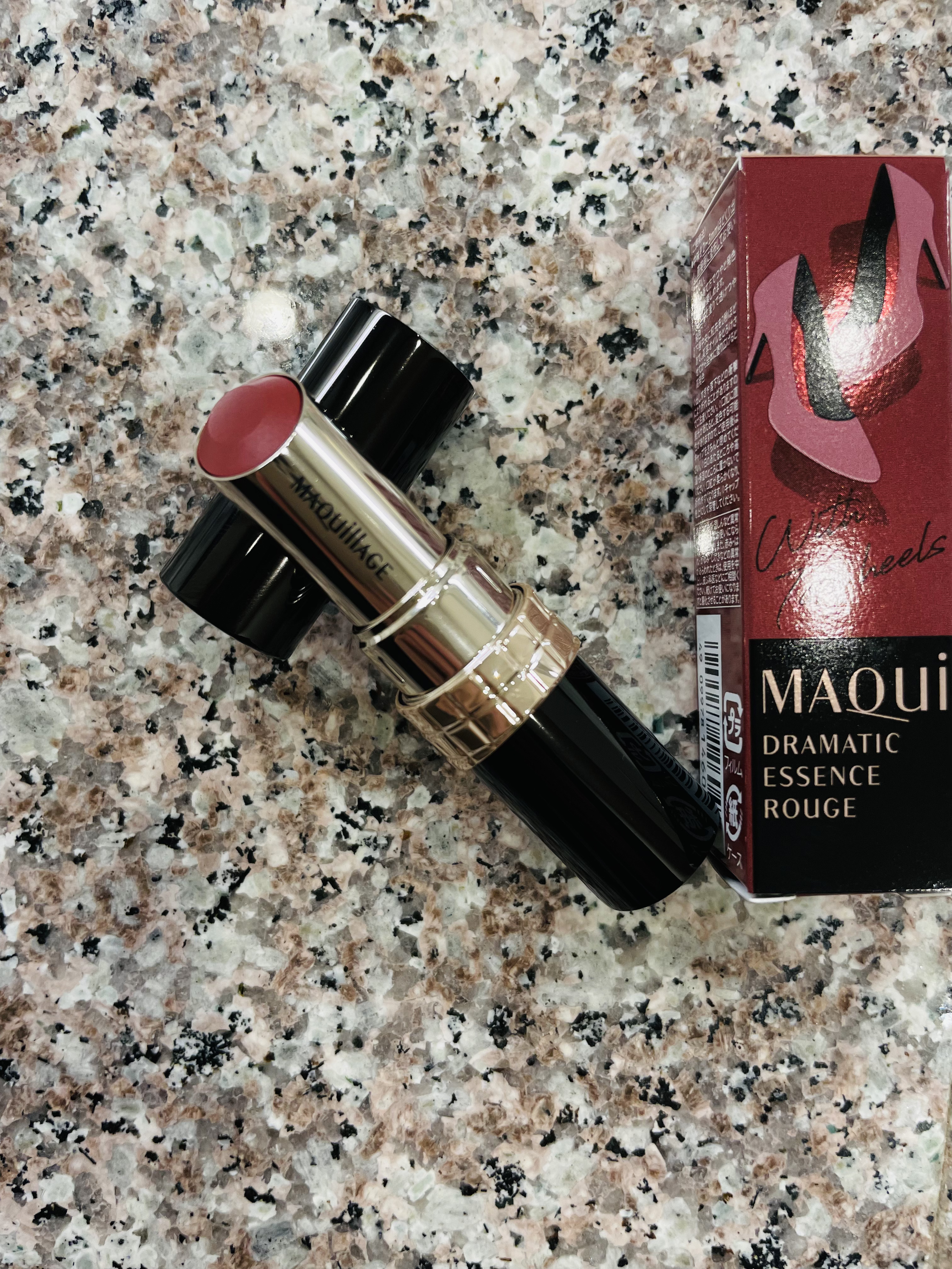 ドラマティックエッセンスルージュ/マキアージュ/口紅を使ったクチコミ（3枚目）