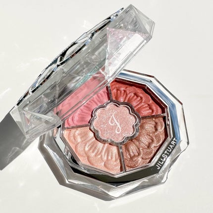 ジルスチュアート ブルームクチュール アイズ ジュエルドブーケ/JILL STUART/アイシャドウパレットを使ったクチコミ(1枚目)