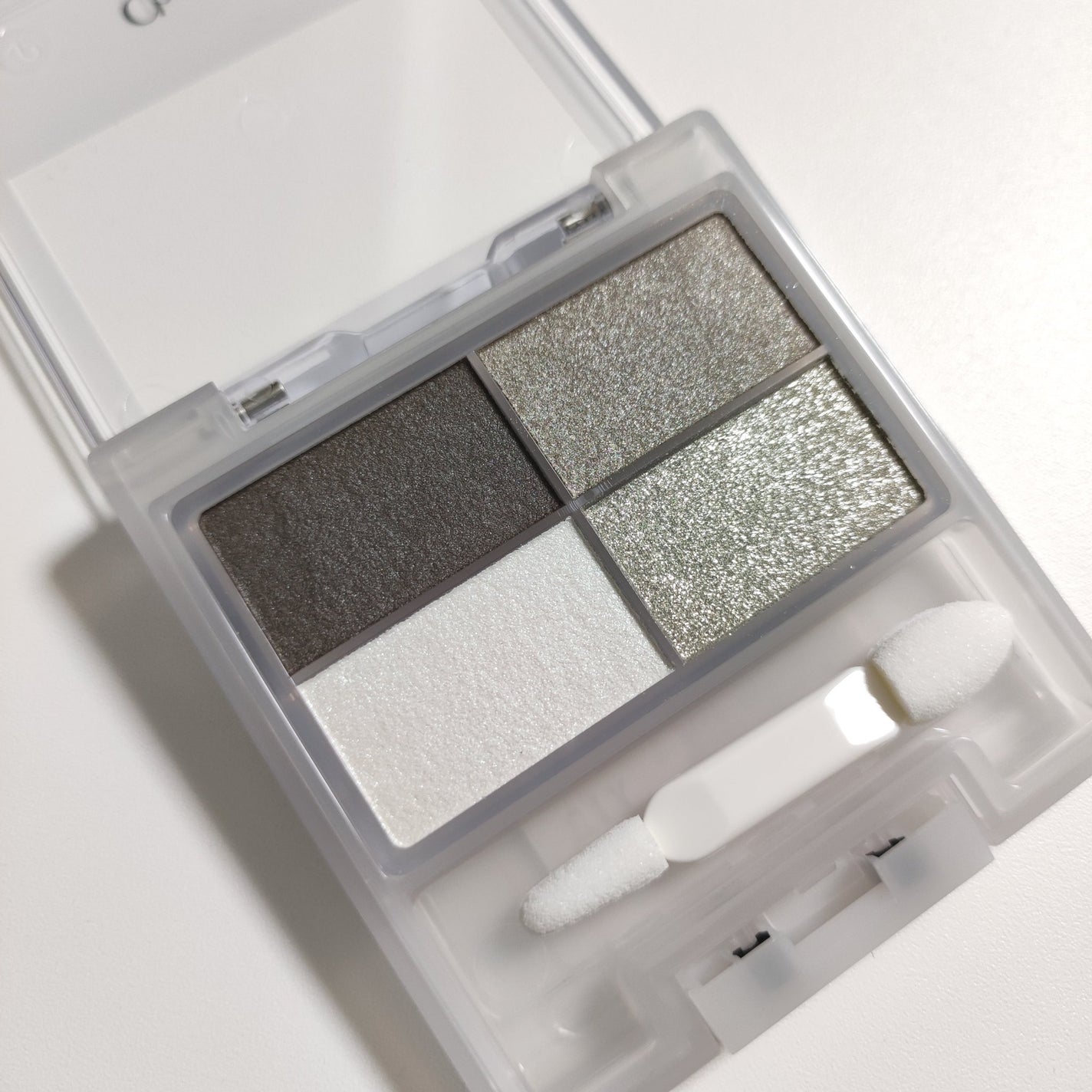 フェイスカラーパレット/チャコット・コスメティクス/アイシャドウパレットを使ったクチコミ(4枚目)