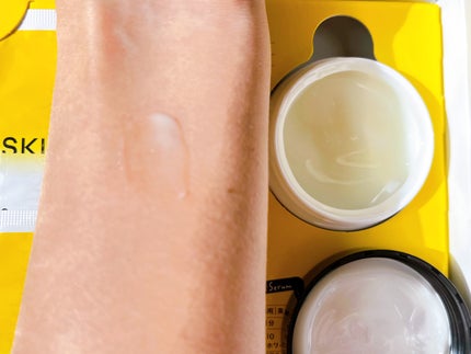 VC ホワイトピールセラム/SKIO/ブースター・導入液を使ったクチコミ(4枚目)