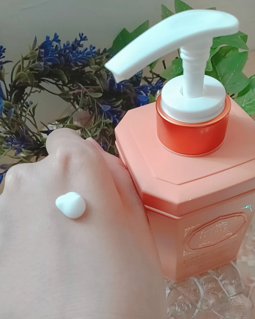 フローラルメドウスイートティー  ボディーローション/TEABLESS/ボディローションを使ったクチコミ（2枚目）