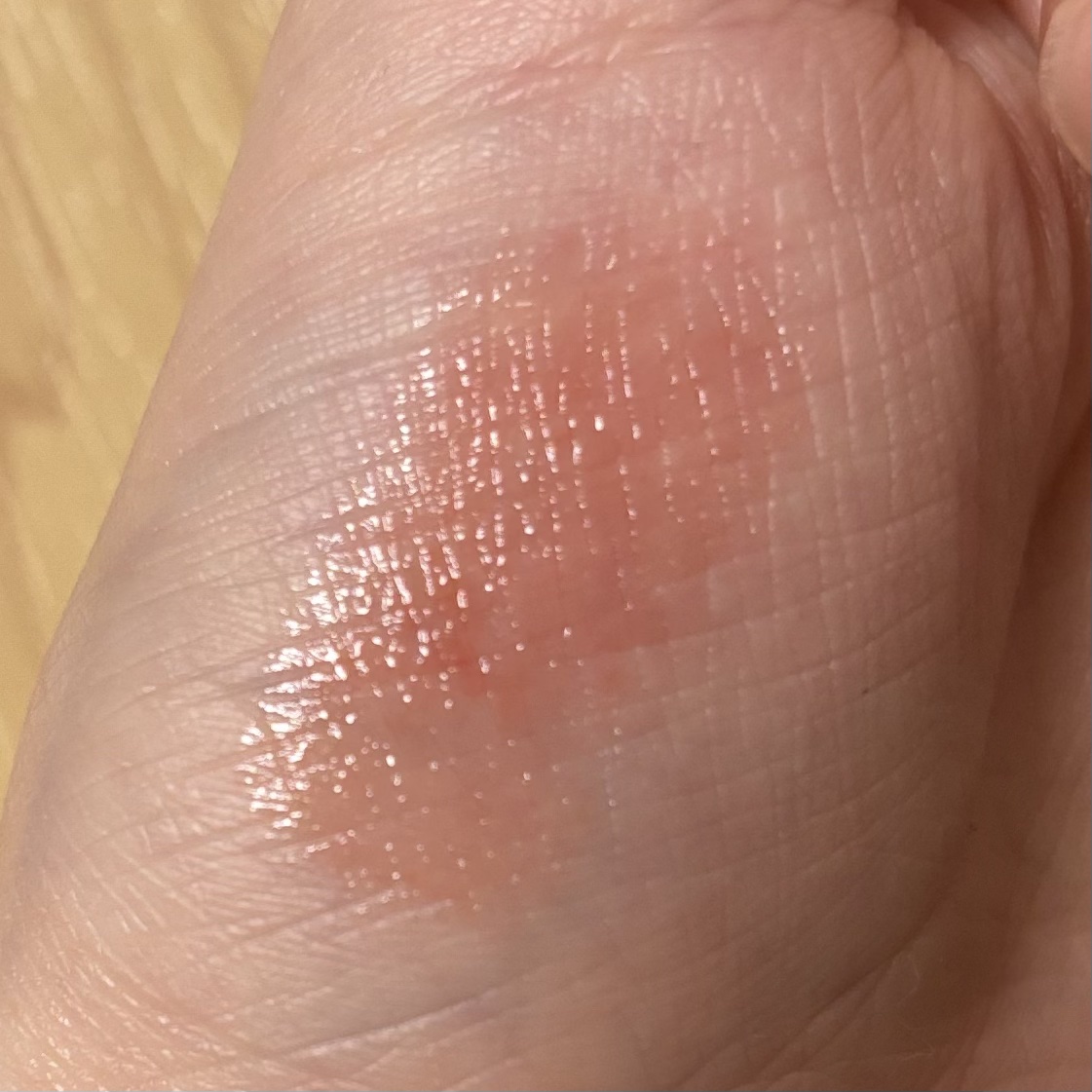 グラスティングメルティングバーム/rom&nd/リップバームを使ったクチコミ（2枚目）