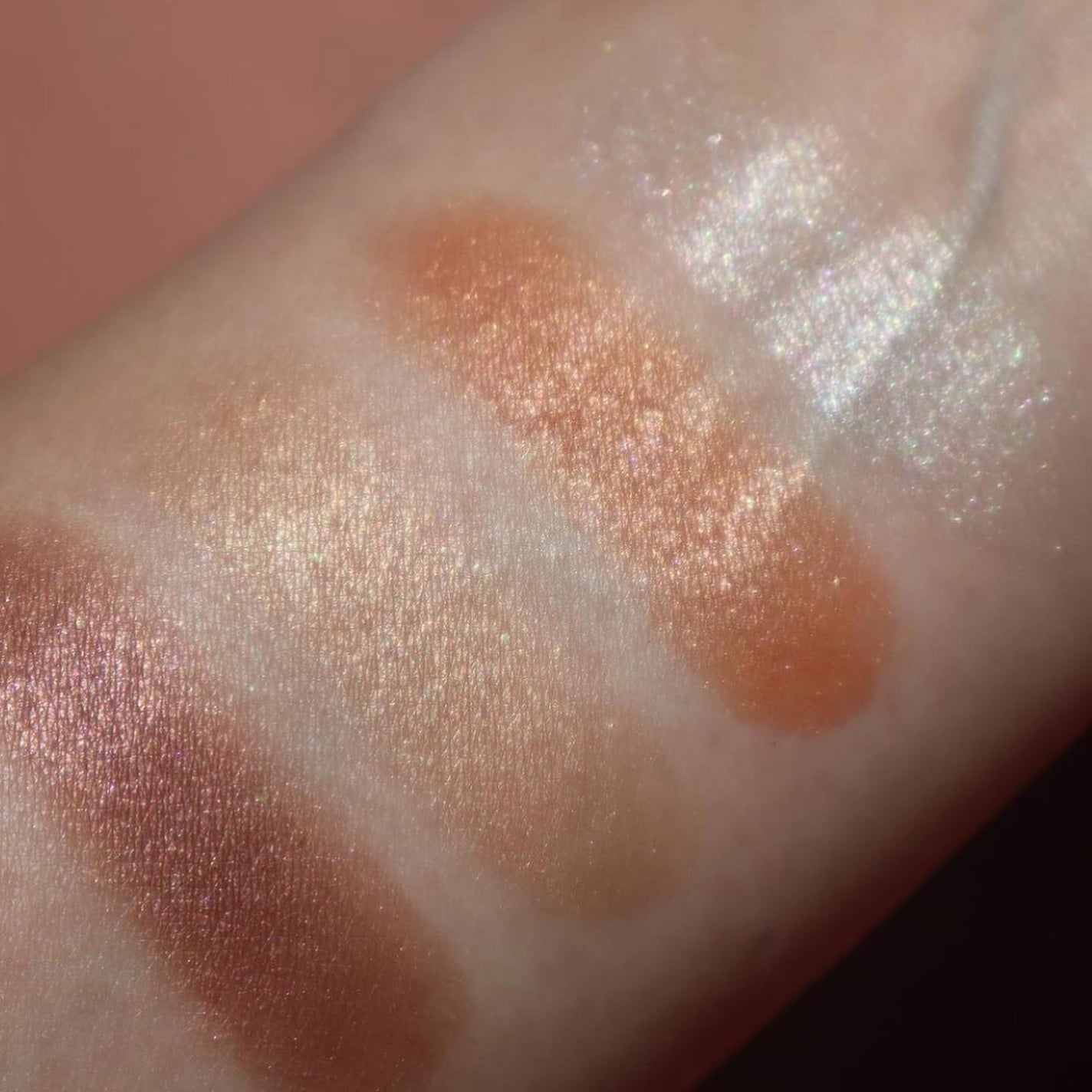 フラロッソ インテンソ アイシャドウ/アスタリフト/アイシャドウパレットを使ったクチコミ(4枚目)