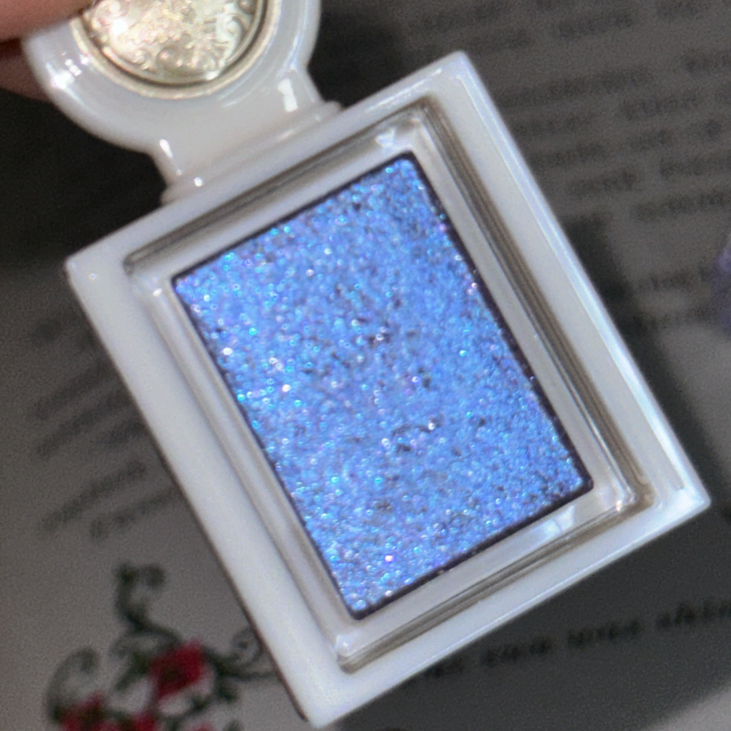 シャドーカスタマイズ　（ブリリアントグリッター）/MAJOLICA MAJORCA/グリッターを使ったクチコミ（3枚目）