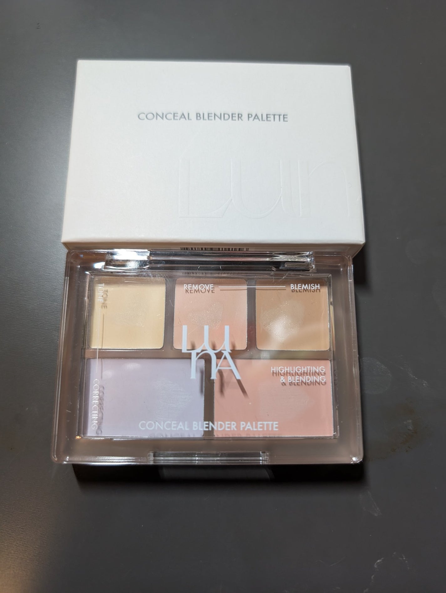 コンシールブレンダーパレット/LUNA/パレットコンシーラーを使ったクチコミ(1枚目)