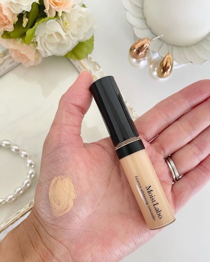 モイストラボ エッセンス薬用美白コンシーラー/Moist Labo/リキッドコンシーラーを使ったクチコミ(4枚目)