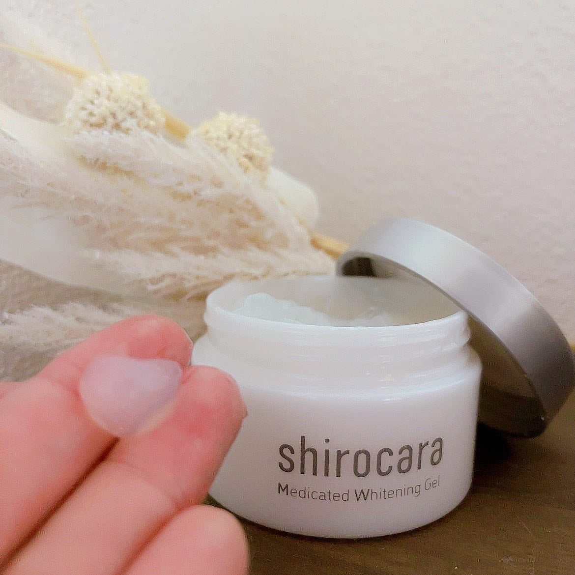 ズボラ主婦。 on LIPS 「最近朝はこれ使ってる☀️SHIROKARA(シロカラ)の薬用ホ..」(1枚目)