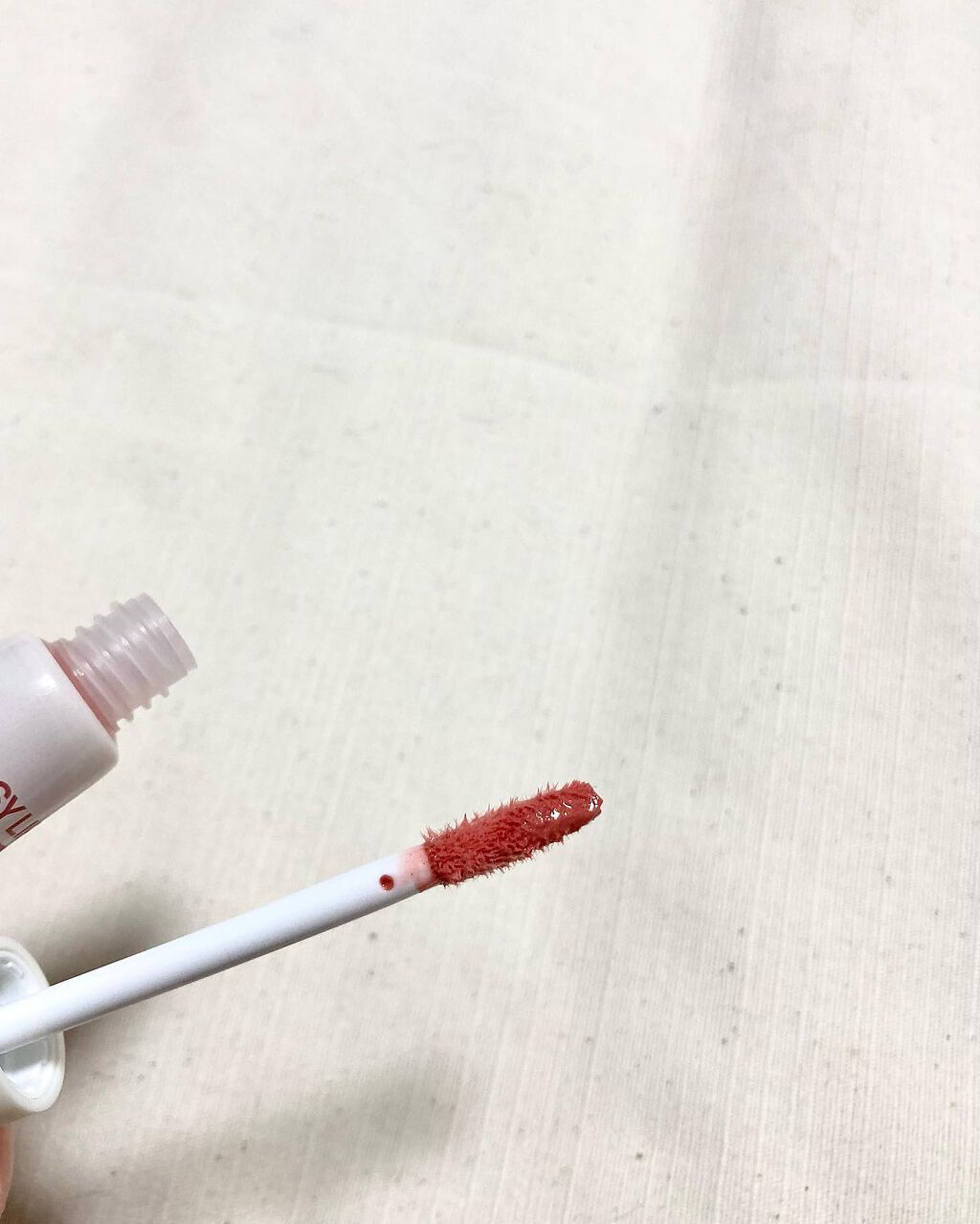 ノンスティッキーダズルティント/unleashia/リップティントを使ったクチコミ(5枚目)