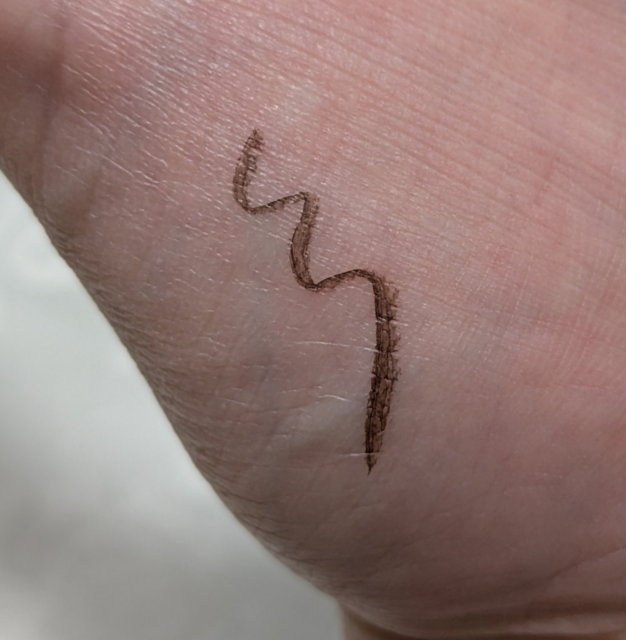 リキッドアイライナーR4/ラブ・ライナー/リキッドアイライナーを使ったクチコミ（3枚目）