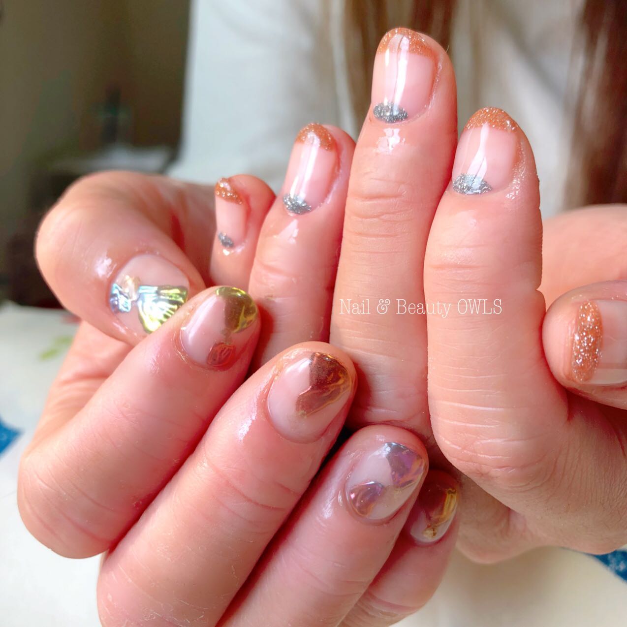 ぴよこれいと あうるす on LIPS 「チグハグねいる。オンオフジェルをしたいという先輩と。違うアート..」(2枚目)