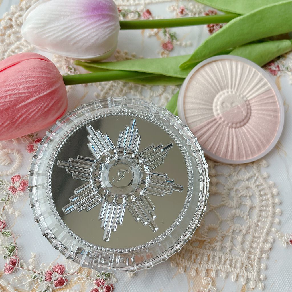 oz.design on LIPS 「ジルスチュアートデュアルルーセントグロウセッティングパウダー0..」(2枚目)