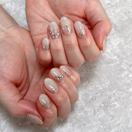 たらちゃん☆follow back100 on LIPS 「今年ラストのネイルー!忙しくて化粧品レビューできない(;;)..」(2枚目)