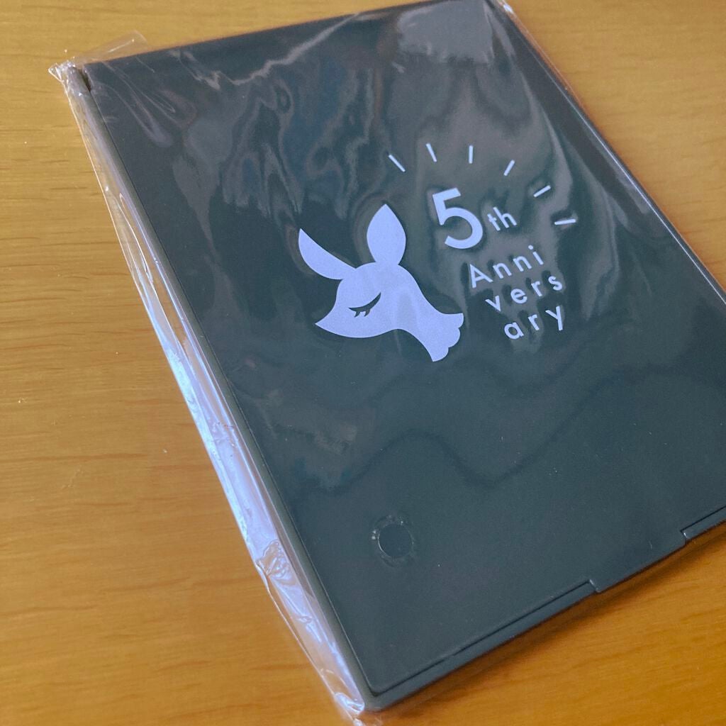 ぱぁ on LIPS 「LIPSさんから卓上ミラーいただきました、ありがとうございます..」(1枚目)