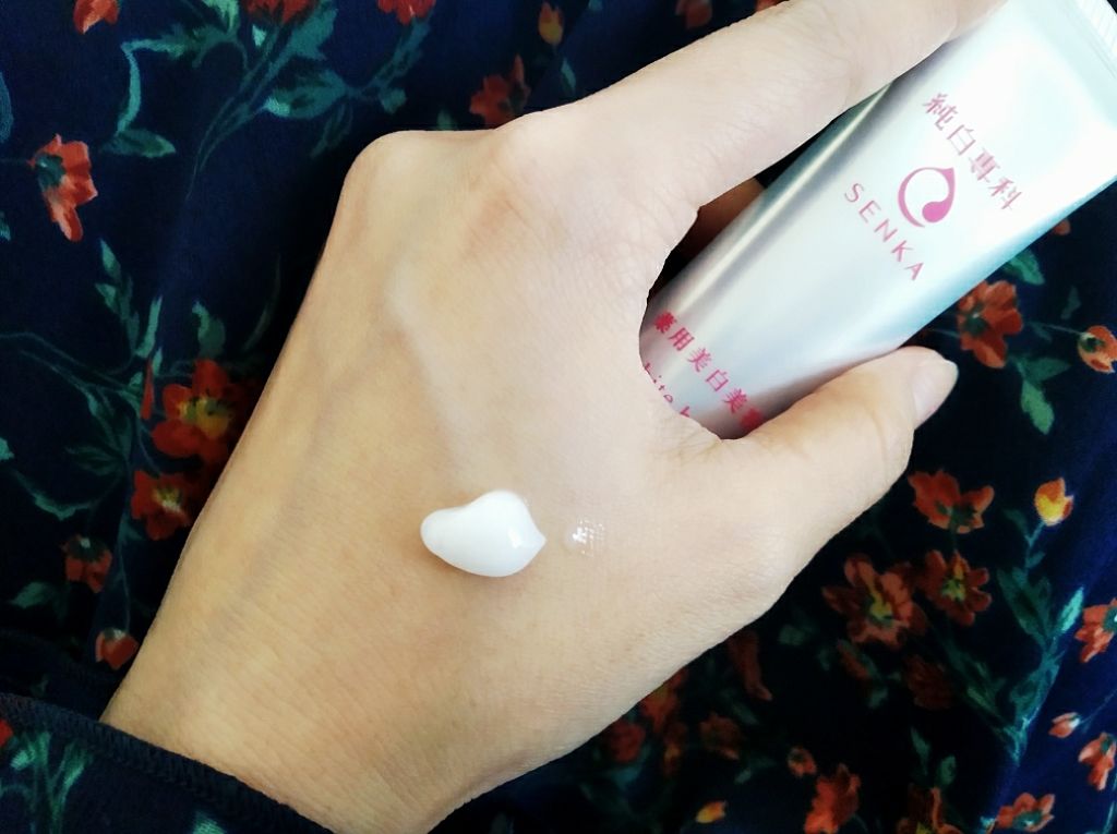 純白専科 すっぴん白雪美容液(専科 薬用美白クリーム)/SENKA(専科)/美容液を使ったクチコミ(1枚目)