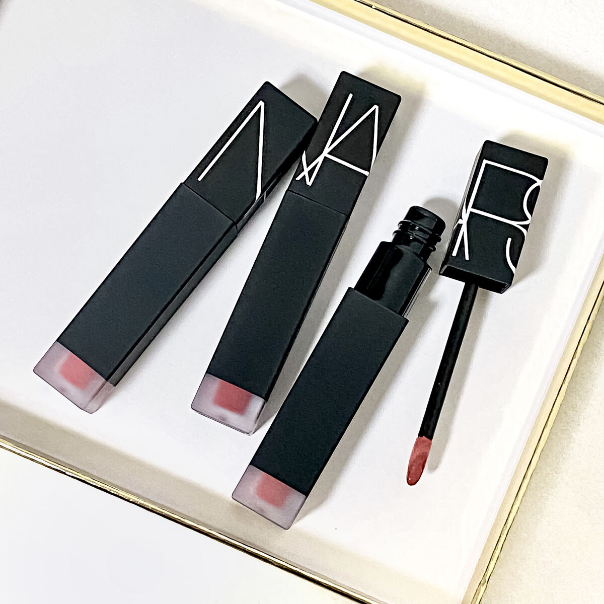  エアーマット ウルトラリップティント 888/NARS/リップティントを使ったクチコミ（1枚目）