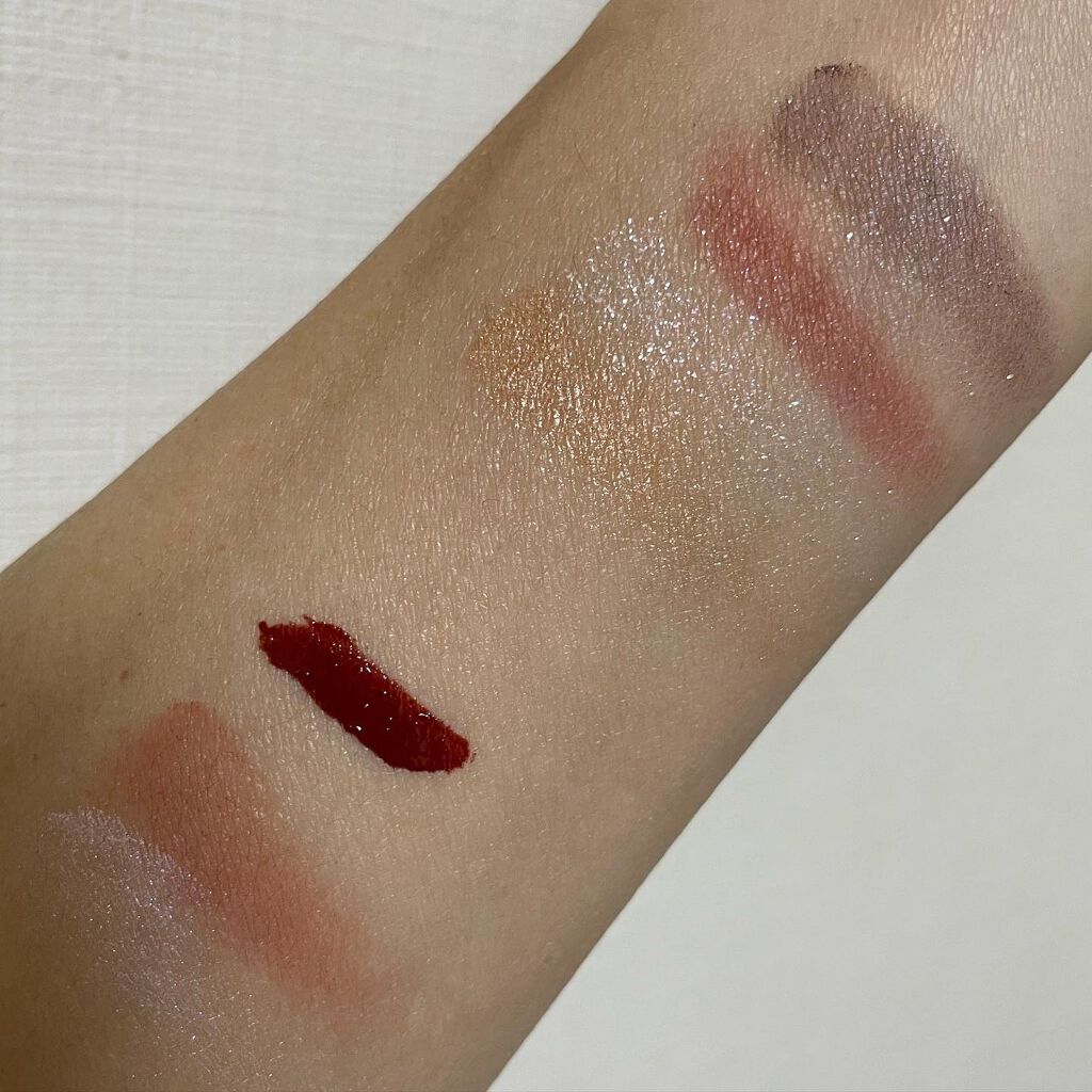 YUKA on LIPS 「【110花雪見】お友達オススメのSUQQUのアイシャドウの定番..」(4枚目)