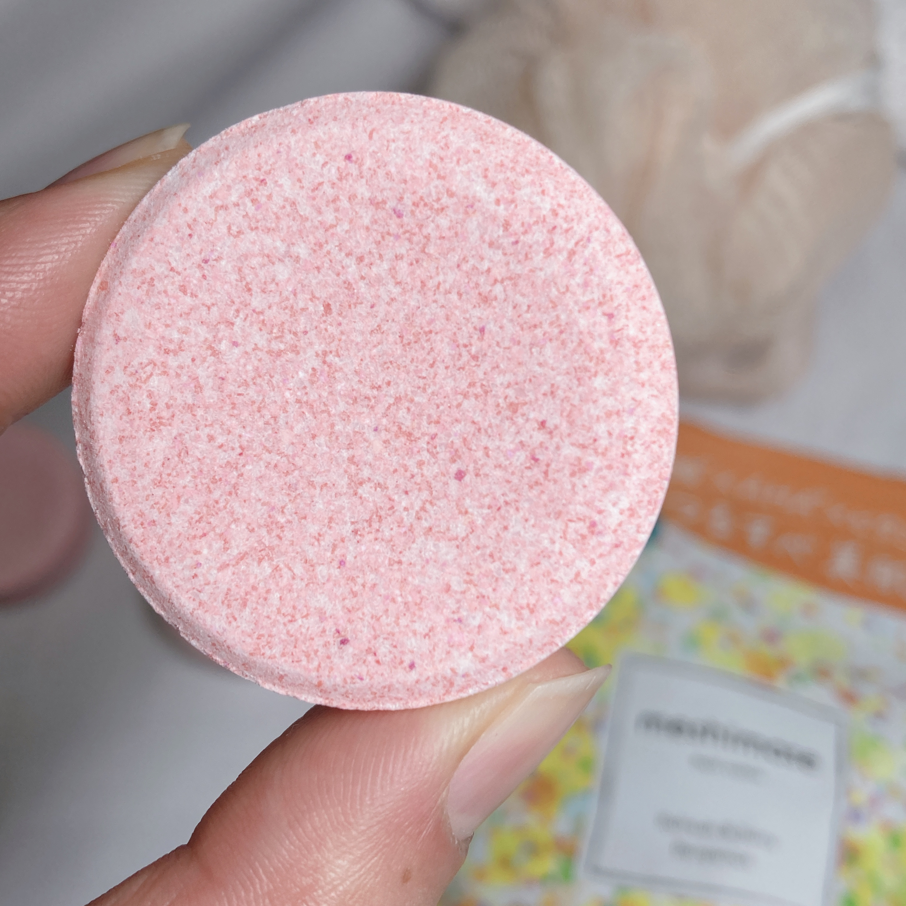 meshimase バスタブレット リフレッシュ＆ジューシーなベルガモットの香り/meshimase/炭酸系入浴剤を使ったクチコミ（2枚目）