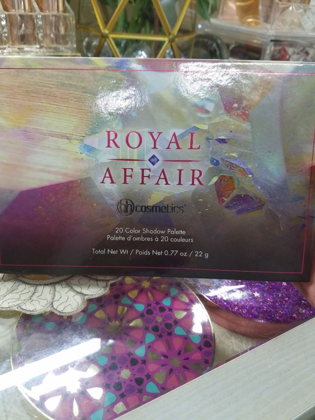 ROYAL AFFAIR  20カラー / bh cosmetics