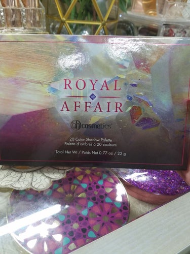 ROYAL AFFAIR  20カラー bh cosmetics