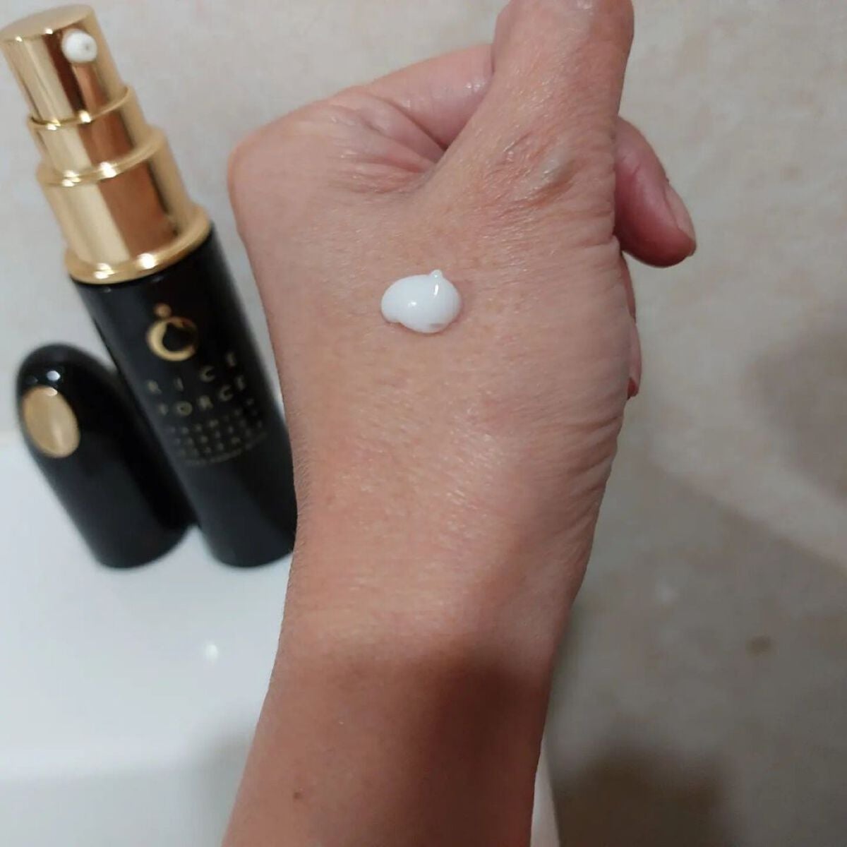 プレミアムパーフェクトエッセンス/ライスフォース/美容液を使ったクチコミ(3枚目)