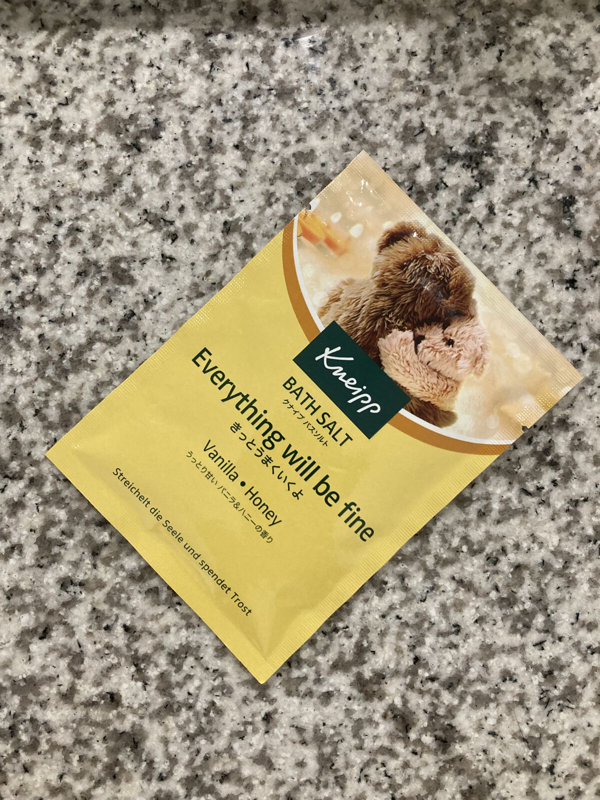 クナイプ バスソルト バニラ＆ハニーの香り 50g【旧】/クナイプ/無機塩系入浴剤を使ったクチコミ（1枚目）