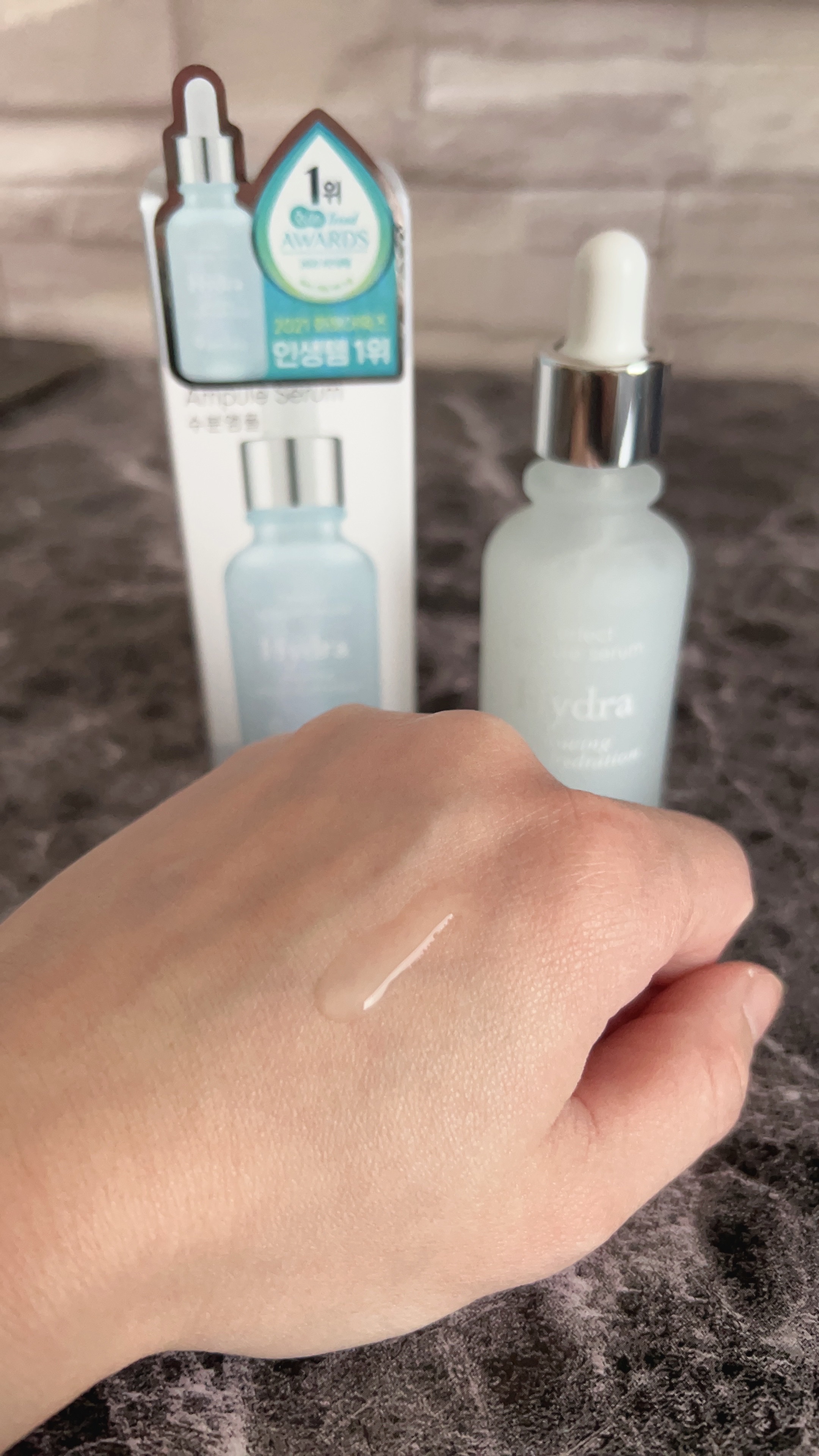 9Wishes パーフェクト アンプル セラム イドラのクチコミ「

🩵ナインウィシス ハイドラアンプル🩵


７２時間潤う肌🥹✨️


累計販売数400万本突.....」（2枚目）