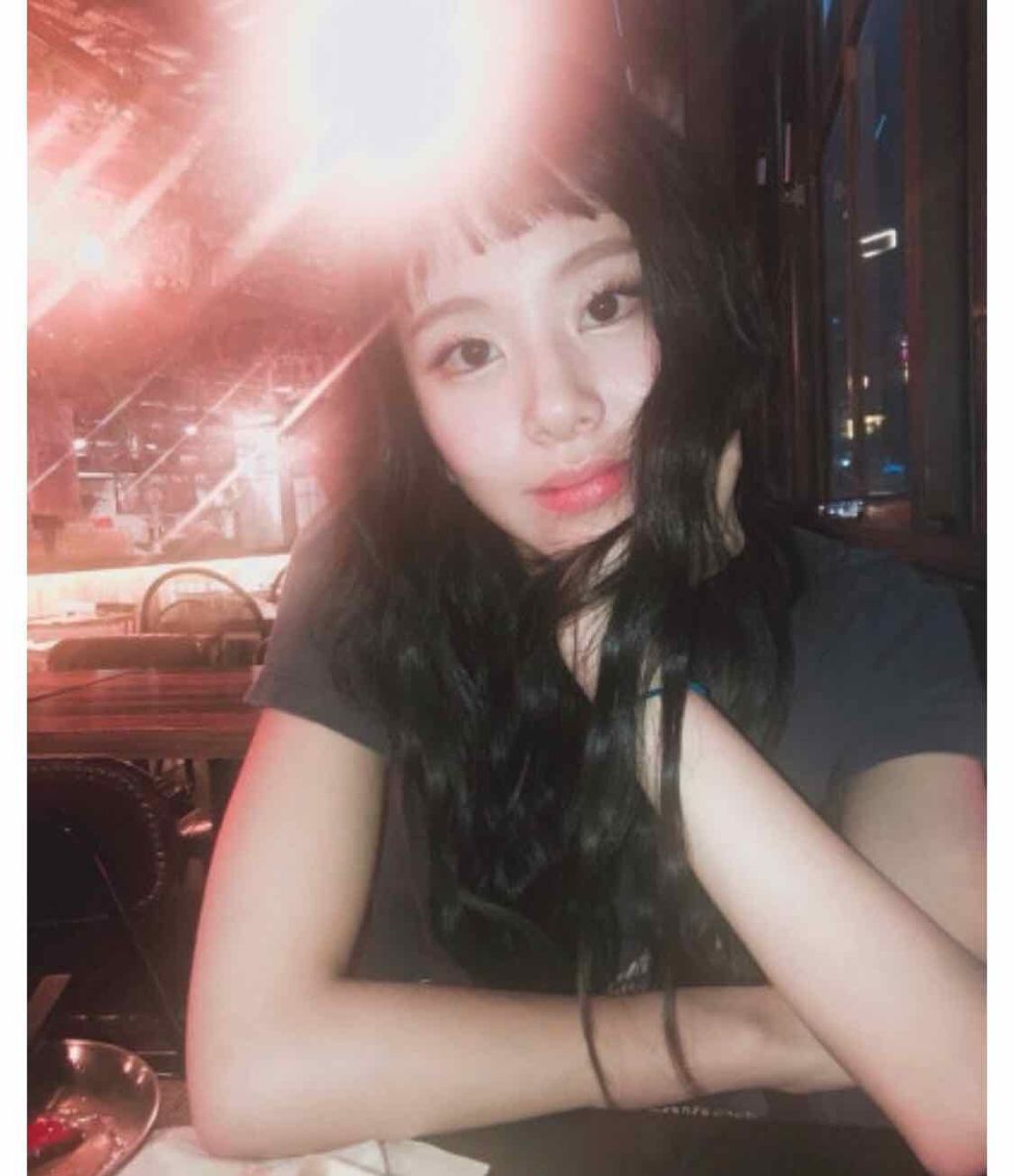 ___tae on LIPS 「今、前髪のイメチェンでお悩みの方!!🦋今回は韓国で今流行ってい..」(2枚目)