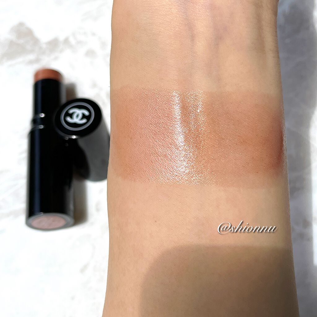 ボーム エサンシエル/CHANEL/スティックハイライトを使ったクチコミ(2枚目)