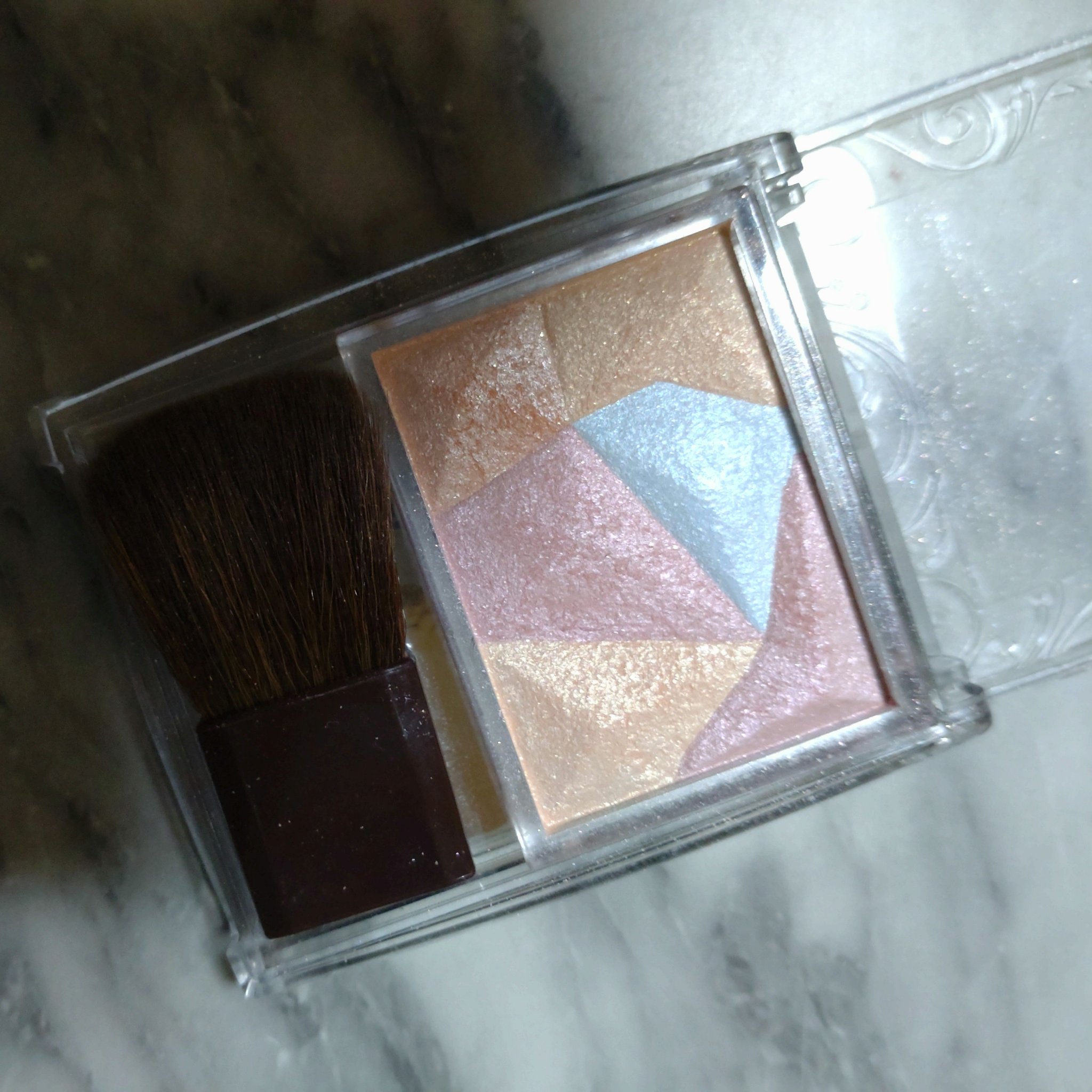 パールグロウハイライト SP1　オーロラプリズム/CEZANNE/ハイライト・シェーディングを使ったクチコミ（2枚目）