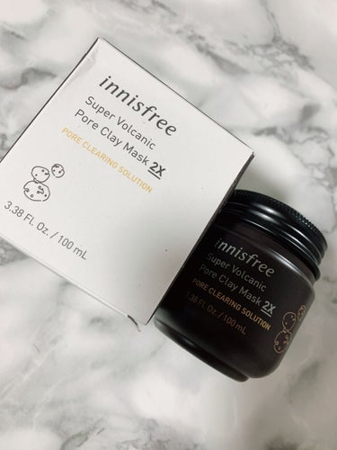 ♡Innisfreeスーパーヴォルカニック ポアクレイマスク 2X♡

今日はスキンケアの紹介！
鼻の黒ずみや毛穴が気になるなぁ💭と思いながら
クレンジングを探していた時に見つけたもの！

かの有名なク