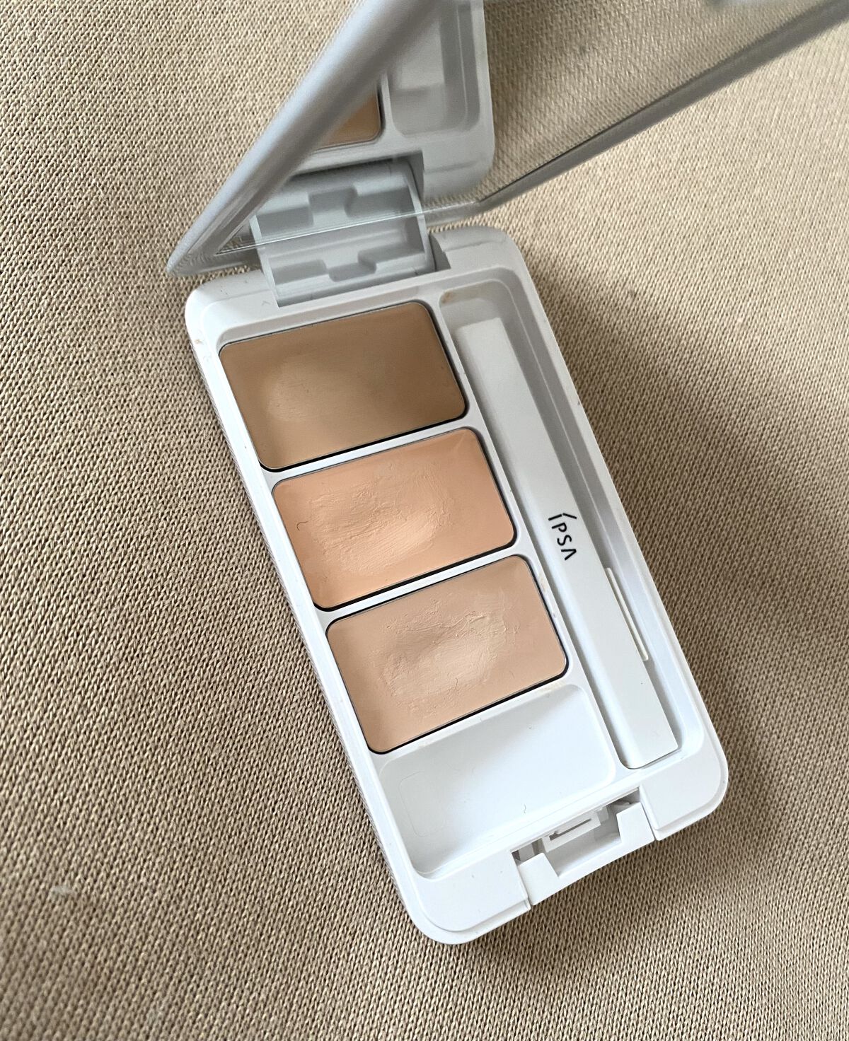 クリエイティブコンシーラーe/IPSA/パレットコンシーラーを使ったクチコミ（1枚目）