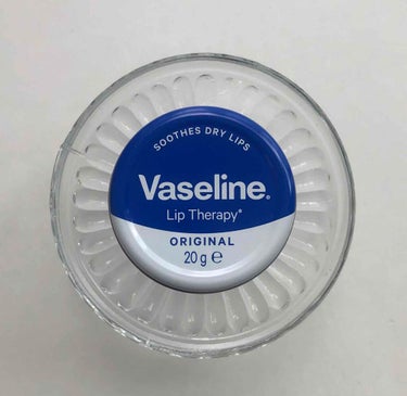 ヴァセリン リップ モイストシャイン オリジナル/ヴァセリン/リップケア・リップクリームを使ったクチコミ（1枚目）