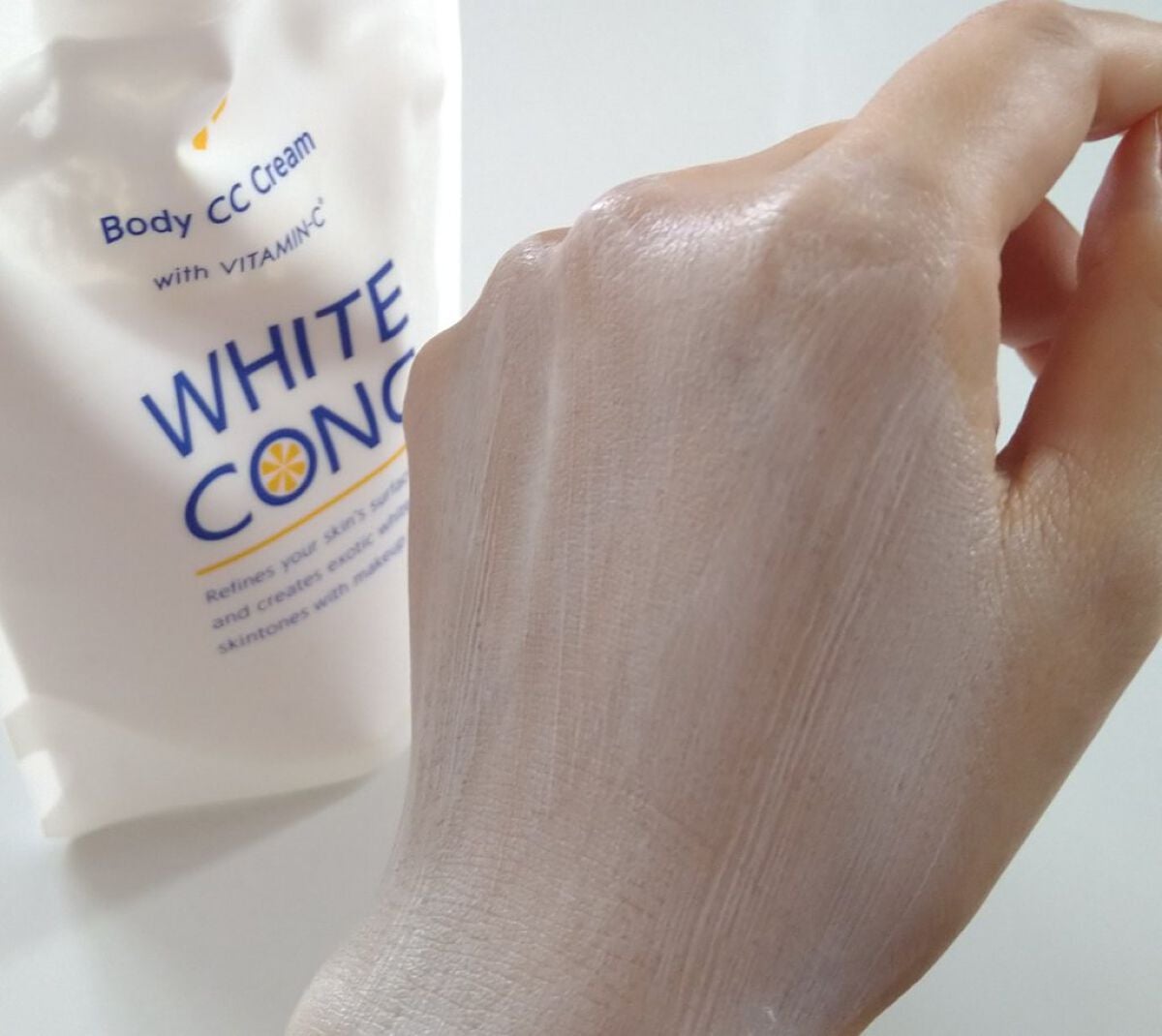 薬用ホワイトコンク ホワイトニングCC CII/ホワイトコンク/ボディクリームを使ったクチコミ(3枚目)