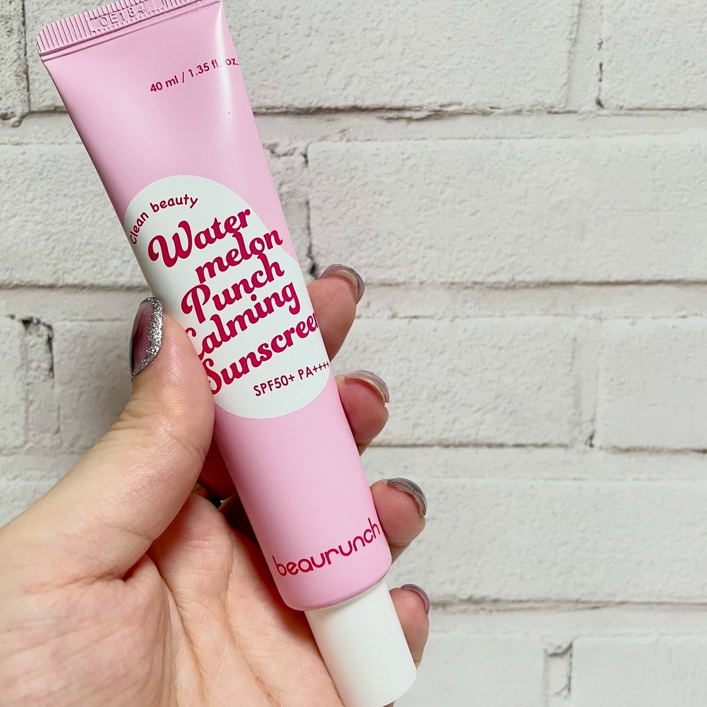 ウォーターメロン パンチ カミング サンスクリーン / スイカサンクリーム / SPF 50+ PA++++ /ビューランチ/日焼け止めクリームを使ったクチコミ(4枚目)
