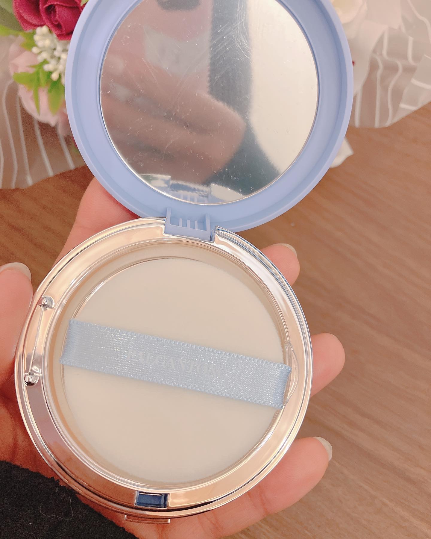 シアトリカル スキンケアパクトUV SPF50 PA+++　/パルガントン/プレストパウダーを使ったクチコミ（2枚目）