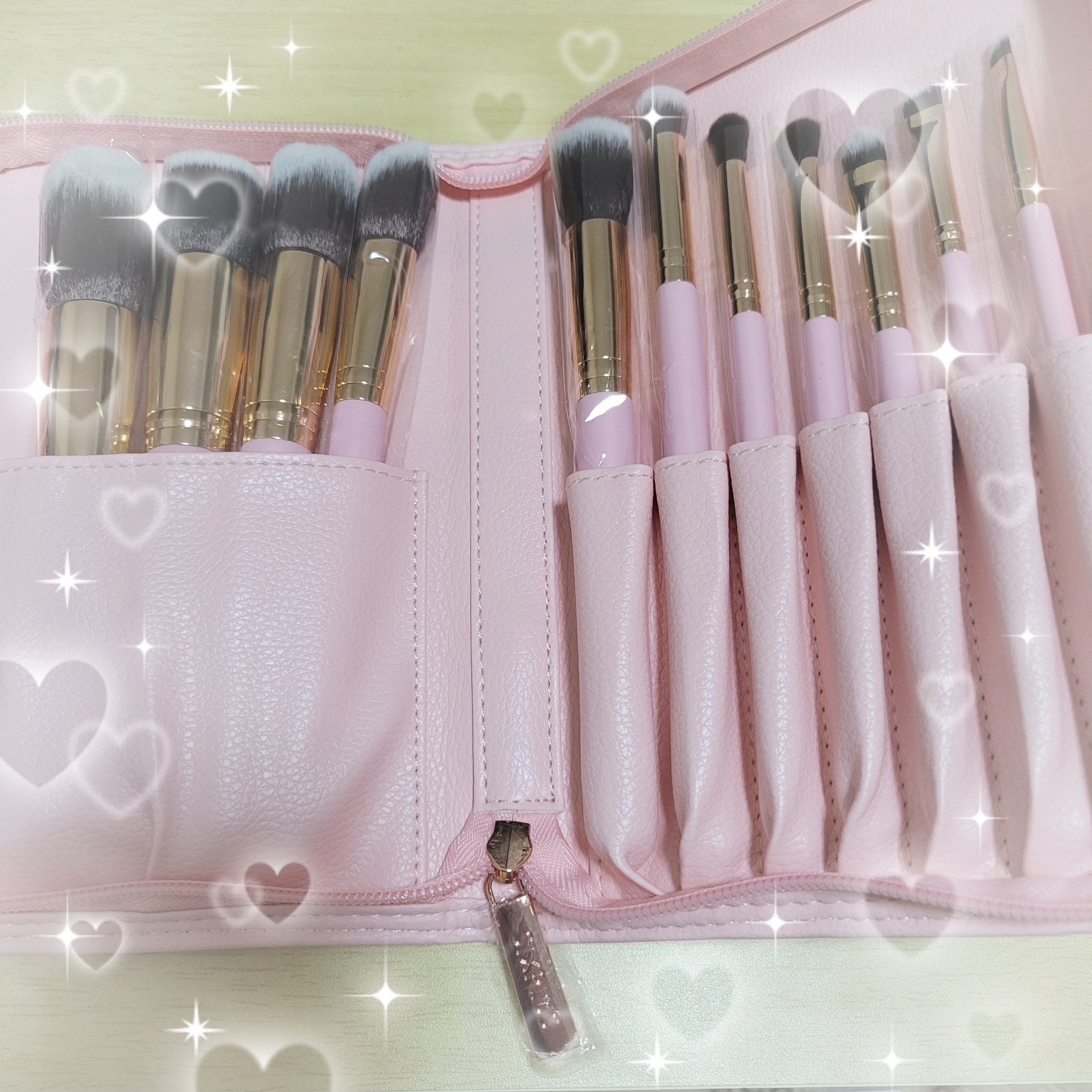 貴族のゴールド メイクブラシ11本セット 化粧ポーチ付き ゴールド×ピンク/SIXPLUS/メイクブラシを使ったクチコミ（3枚目）