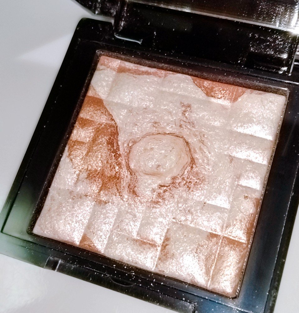 ハイライティング パウダー/BOBBI BROWN/パウダーハイライトを使ったクチコミ（2枚目）