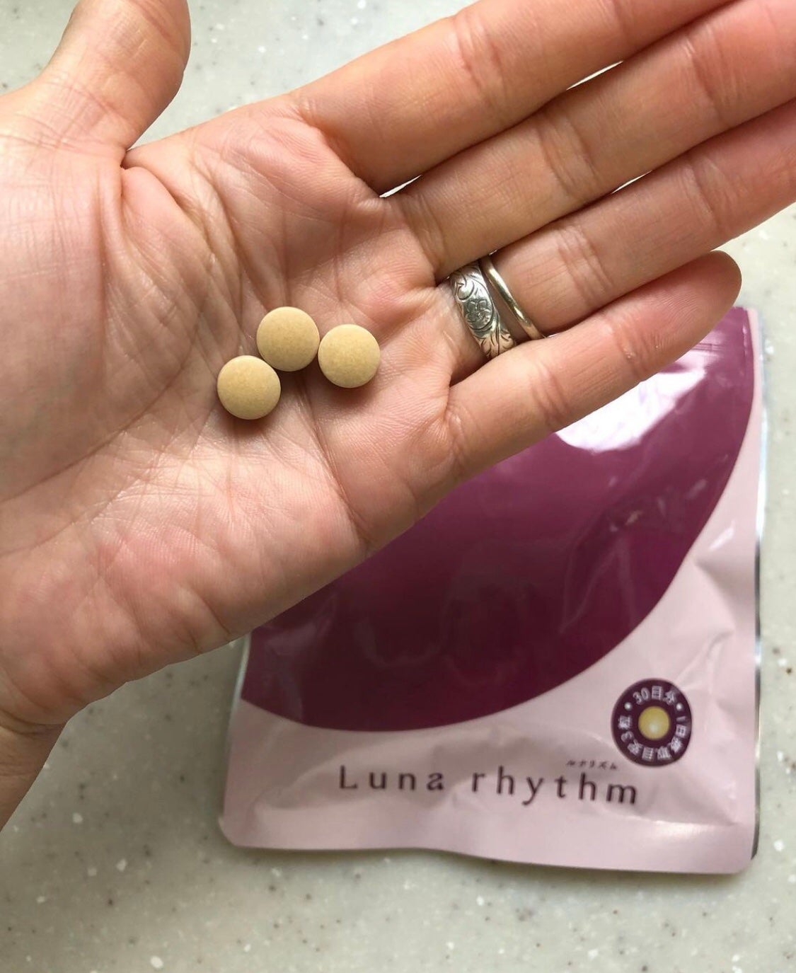 ルナリズム ラクトフェリン+葉酸/メニコン/美容サプリメントを使ったクチコミ(1枚目)